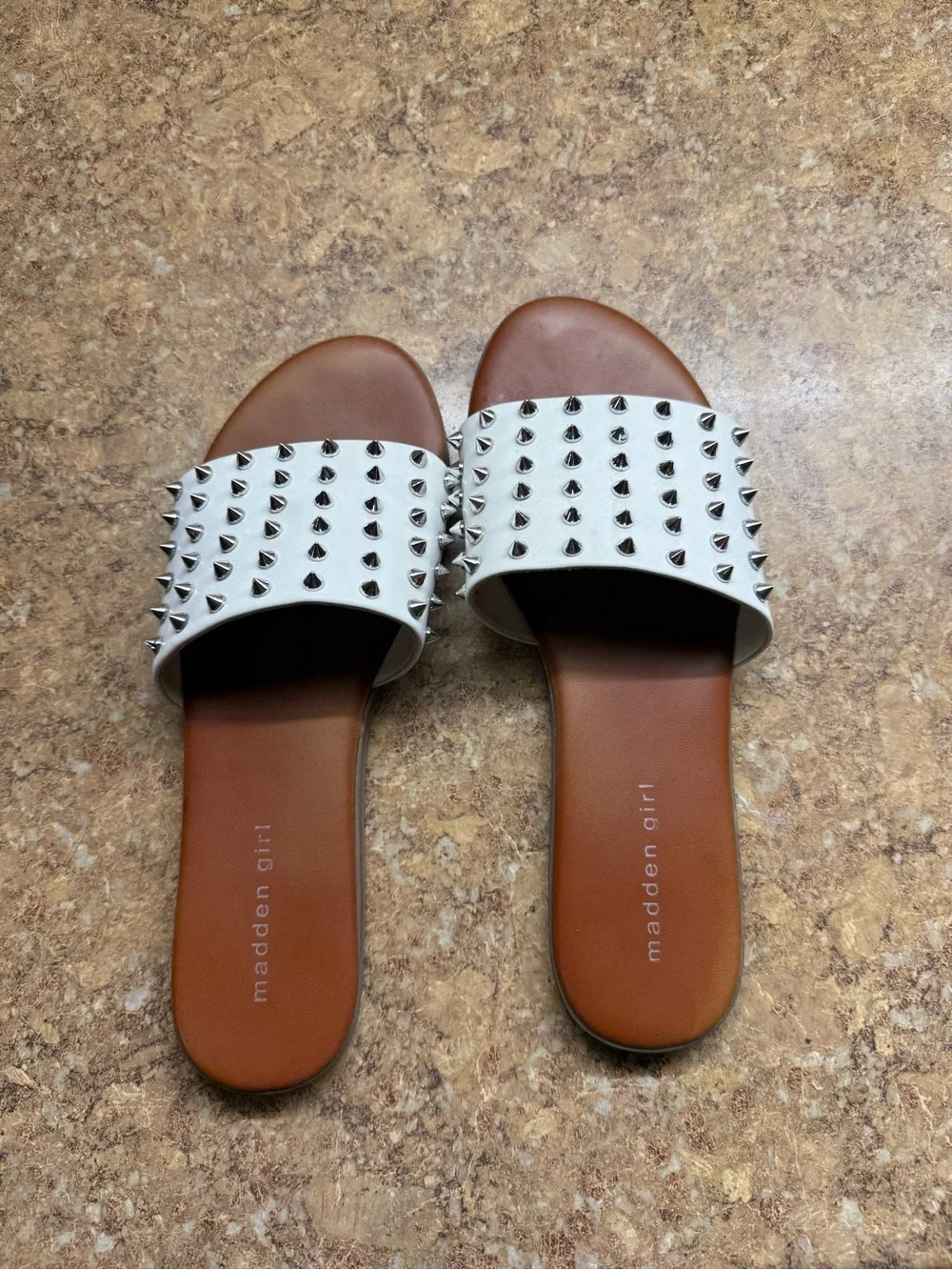 N/A white slide